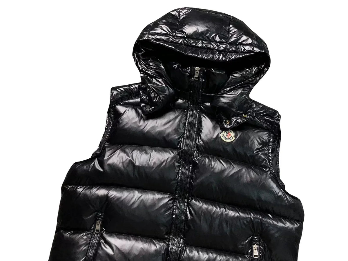 Moncler Bormes Gilet in Black
