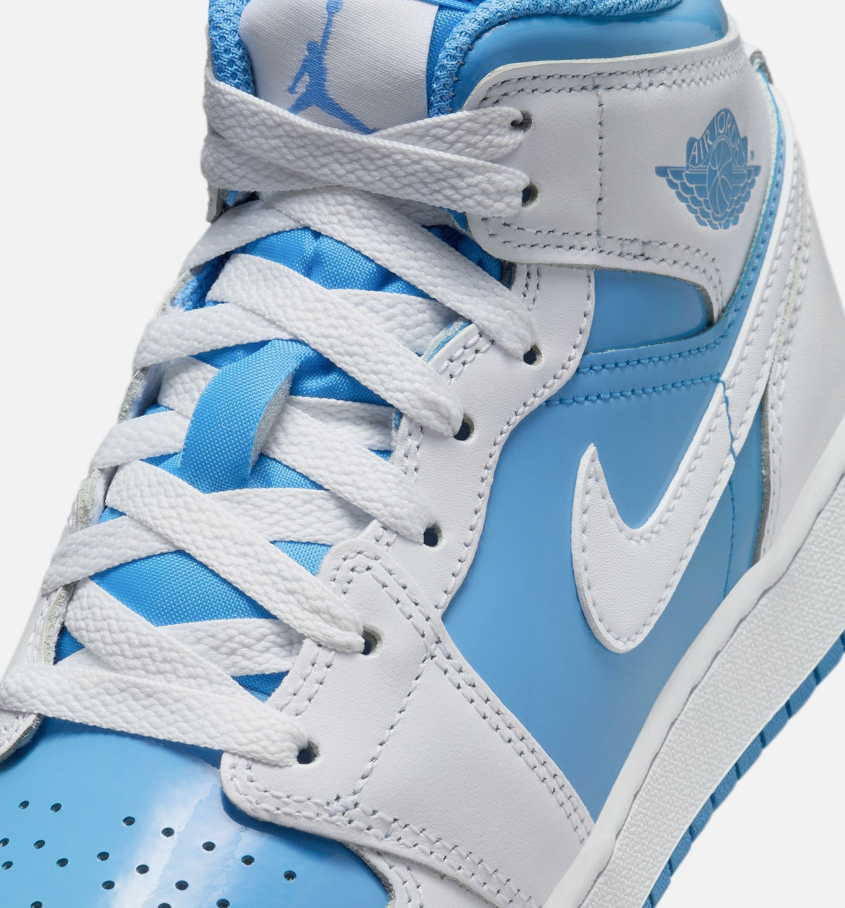 Air Jordan 1 Mid Legend Blue | Grade School Lifestyle Shoe | White/Legend Blue