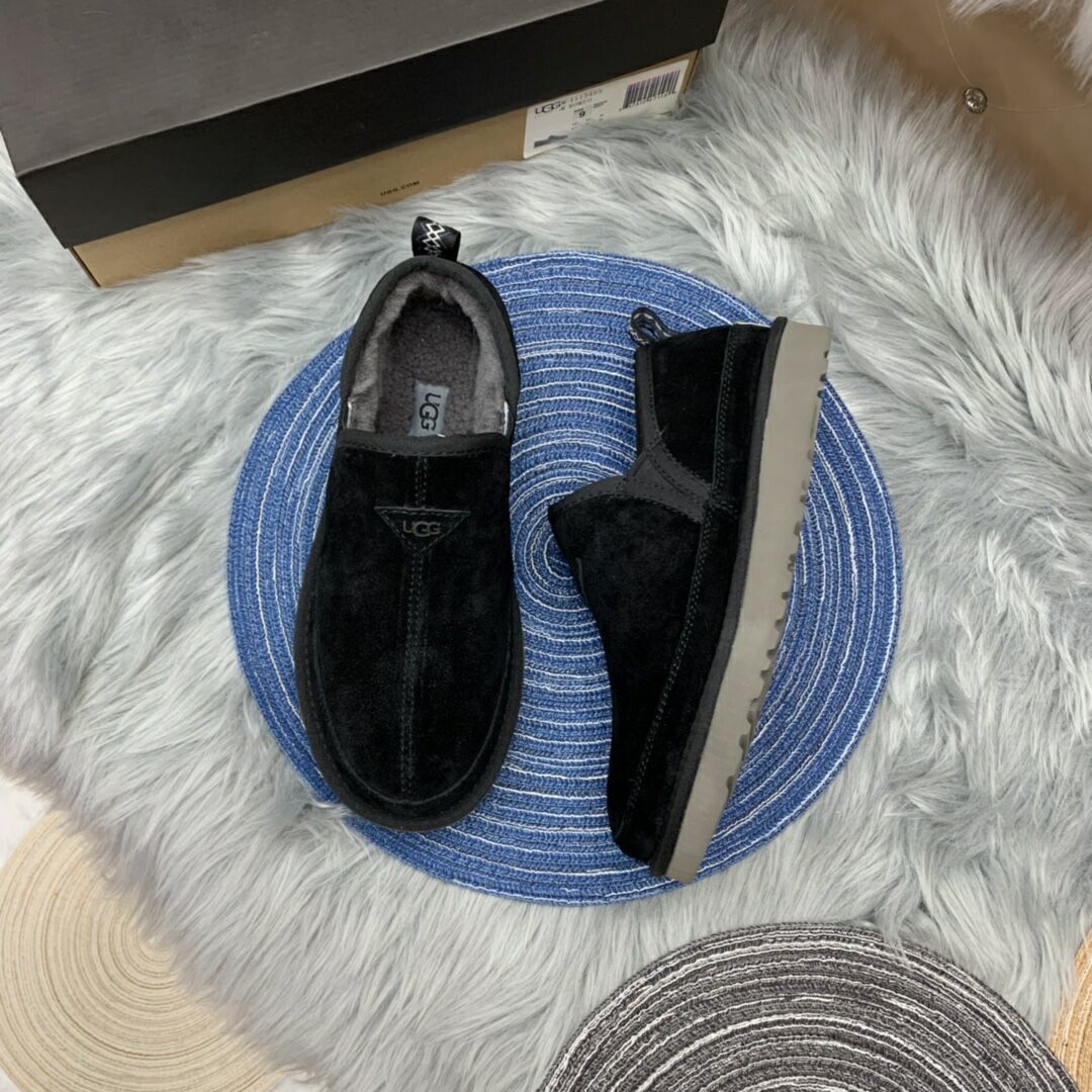 Black Men’s Slip-On Low-Top Sneakers — New Arrival | In Stock
