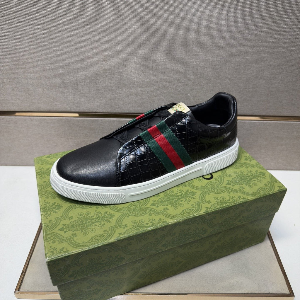 Gucci Green and Red Stripe Low-Top Sneakers